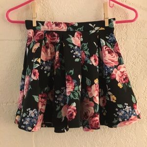 Girls 9/10 Abercrombie Kids Floral Pleated Skirt